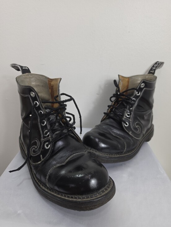 John Fluevog Shoes - John Fluevog Black Leather Lace-Up Ankle Boots
